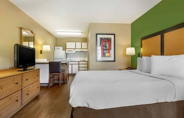 $1,653 / 1br - Recorrido Hoy, Instálese Inmediatamente - ¡Sin Contrato, Sin Depósito Requerido! (9650 East Geddes Ave, Englewood, CO)63679423803395122