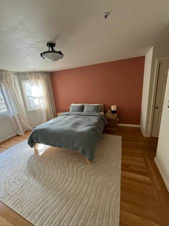 $1885 Prmry bdrm+2 closets+pvt bath+ample prking@Ocean Beach 1