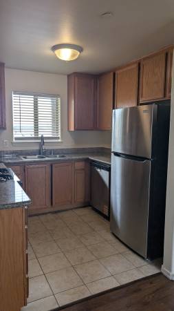 $2,395 / 2br - 952ft2 - Hermoso apartamento de 2 habitaciones y 2 baños La Plaza Villas (Gadalupe CA)63663973664257121