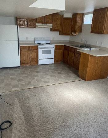 $620 / 2br - Clean and bright 2 bed 1 bath basement (Cheyenne, WY)63671024529667122