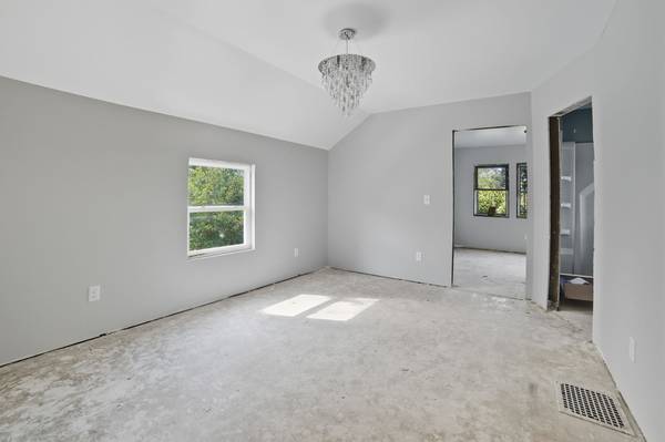 $199,000 / 5br - 1936ft2 - Casa lista para finalizar en Grand Rapids. 5 habitaciones, 2 baños (Westown)63985936900867122
