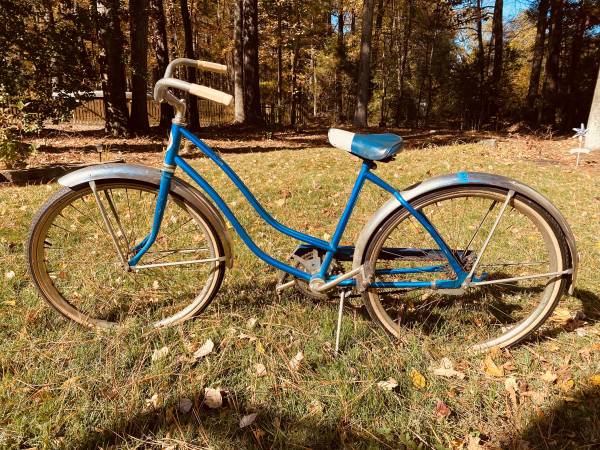 Ladies or Men's Harley Bicycle 1