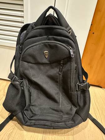laptop backpack 1