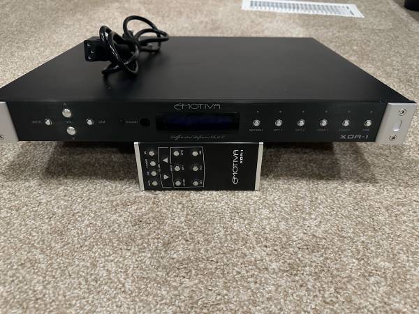 Emotiva XDA-1 DAC 1