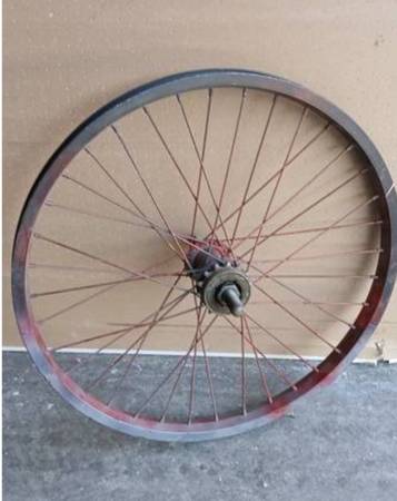 Rear Rim 20in 14tooth sprocket 1