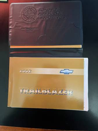 Trailblazer 2002 Owners Packet 1