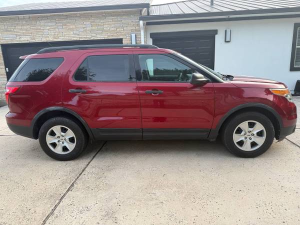 ONE OWNER 2014 FORD EXPLORER ONLY 41 K MILE ONLY - $12,900 (NORTH)63621898858881121