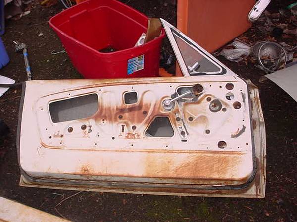 Venta de proyecto de descarte de Ford Mustang convertible 1966 - $400 (Oregon City)63471430842369122