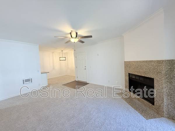 $2,495 / 2br - 833ft2 - Updated 2BR/2BA Condo on  Azuaga Street63663888053507121
