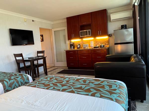 $125 / 440ft2 - 🔴 Estudio en piso alto en el Royal Garden. $125 a $145 + impuestos (Waikiki, Honolulu, Oahu)63686727449857123