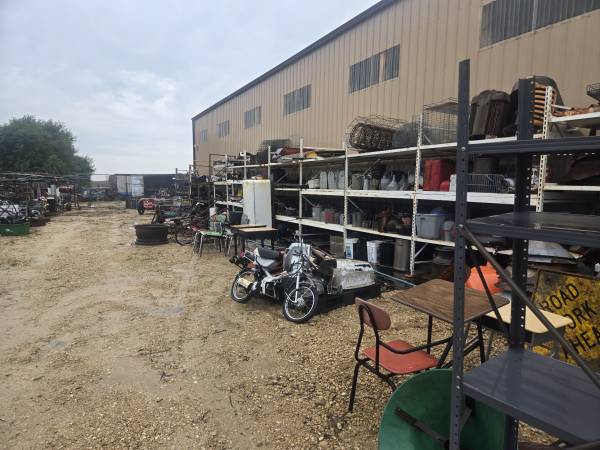 Yard sale photo