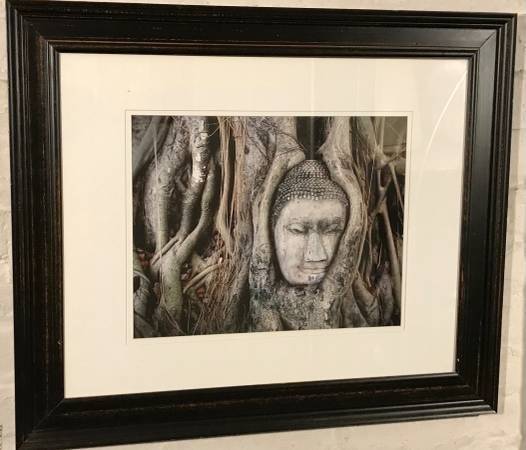 ‘Ancient Tree Statue’ Framed Accent Wall Art [LARGE] 1