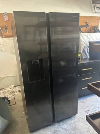 Refrigerator 27 c2ft 1
