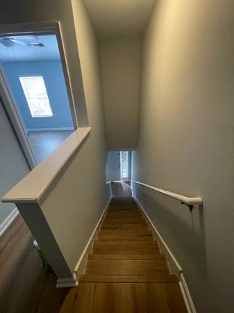 $2500.00 / 2br - 1332ft2 - Charming 2BR Townhouse | Prime Charleston Location | Available 2023-0964016106701314123