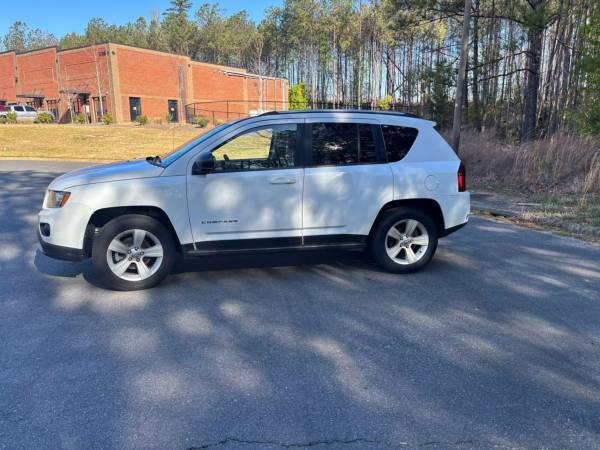 2016 Jeep Compass 4x4 4WD Sport SUV 4D SUV - $4,999 (Auto Nova LLC)63621300991235121