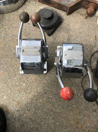 2 ENGINE MORSE CONTROL S DOUBLE LEVER 1