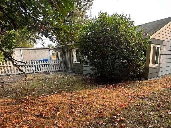 $900 / 2br - Fantastic 2 bed 1 bath home (Seattle, WA)63814660634627124