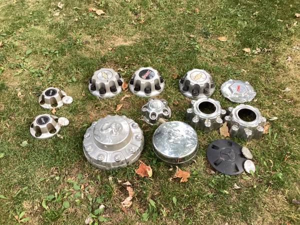 Assorted hub caps 1