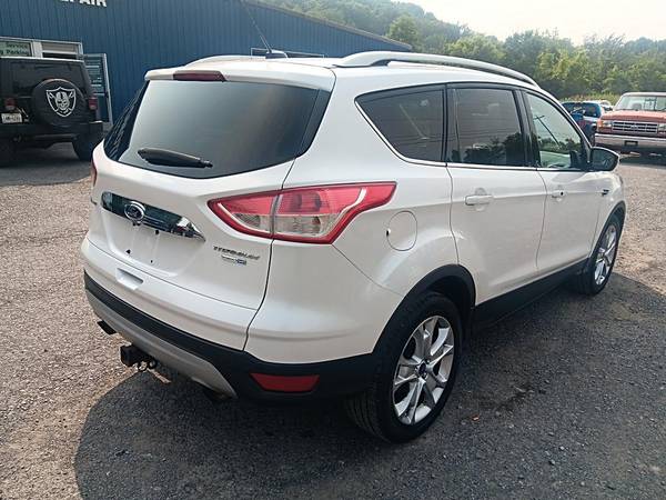 2015 Ford Escape Titanium 4WD 4cyl SUV leather sunroof 139k miles - $9995.0063442708006529123