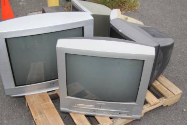 ✨ FREE E-Waste Removal – TVs, Electronics, & More! ✨ 1