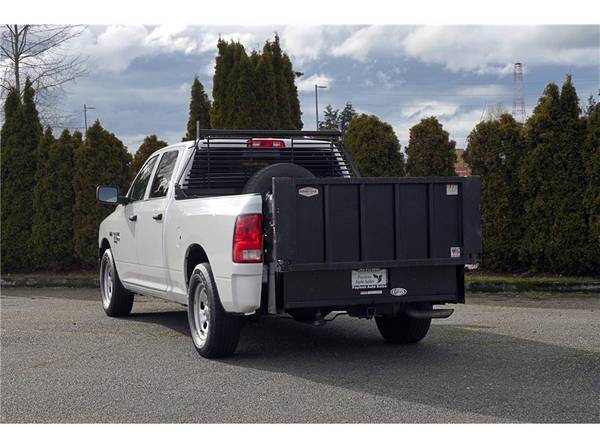 Ram 1500 Clásico 2022 Cabina Crew Dodge Tradesman Camioneta 4D 6 1/3 ft Truc - $19,999 (Payless Auto Sales)63617862989825124