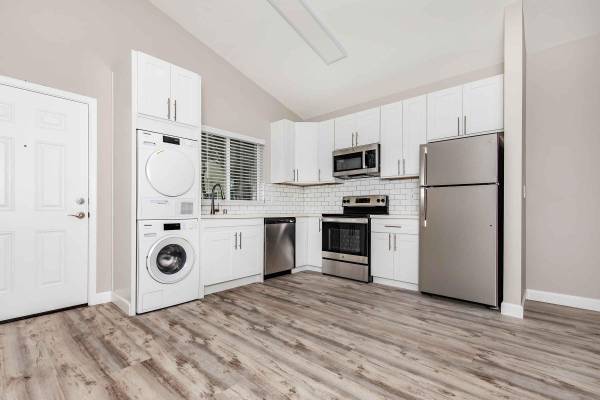 $2,130 / 500ft2 - A/C, Granite Countertops, Ceiling Fans (alameda)63888989230467123