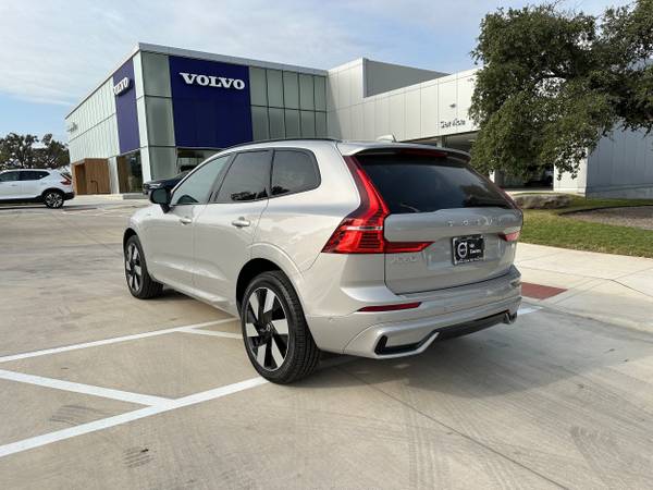 2024 Volvo XC60 Plug-in Hybrid T8 PLUS DARK - $56,625 (Volvo Cars Hill Country)63439374404737123