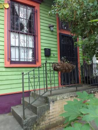 $695 Private rm+bath in Marigny 2 BR 2 bath apt, 3 month lease available (Marigny/Bywater/St.Roch)63903538299394120