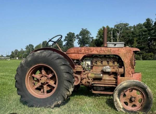Looking for old tractors 1