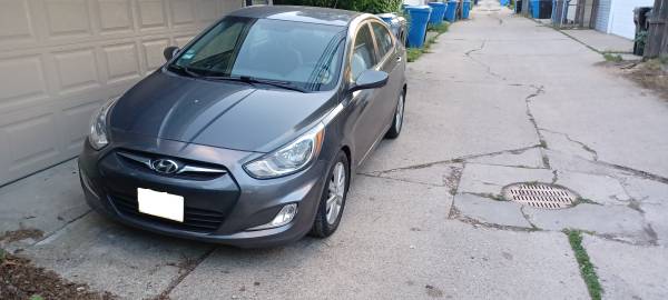 2013 Hyundai Accent gls - $3,500 (jefferson park)63618919736961120