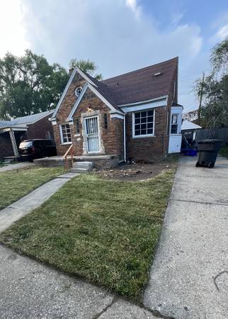 $1,400 / 3br - 11350 STOCKWELL - Nice 3br home east side near Denby - UPDATED INSIDE! (Detroit)64018942629763121