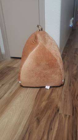 Dog or Cat bed/house 1