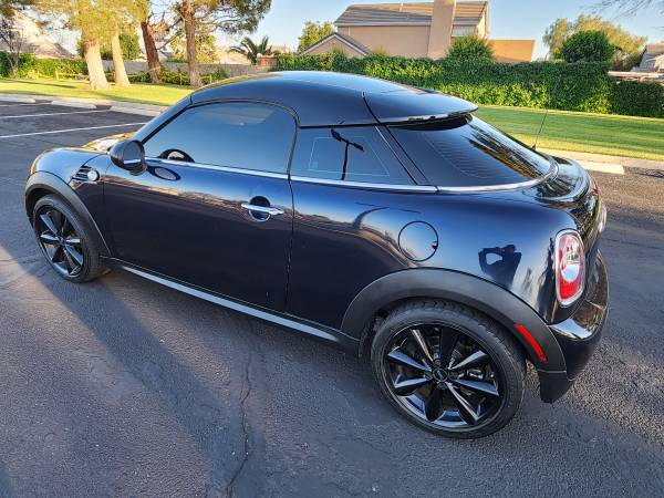 2013 MINI COOPER JOHN COOPER WORKS 6 SPEED MANUAL - $4,800 (LANCASTER)63436229497987121