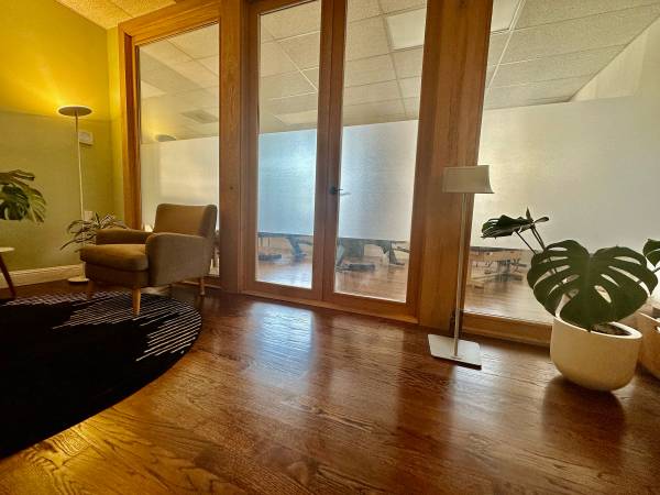 $150 Large Massage / Bodywork Room for Rent (San Francisco)64182159314179124