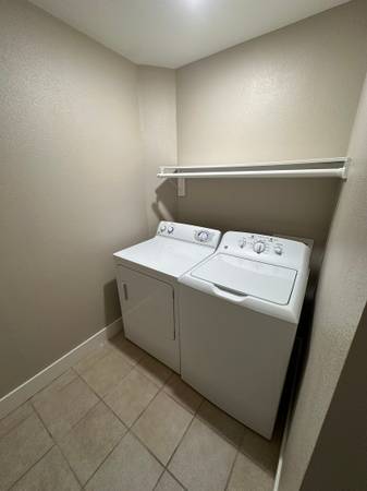 $4,095 / 2br - 1011ft2 - Move In Ready! Take advantage of 4 weeks free before its gone! (los gatos)63847021622659124