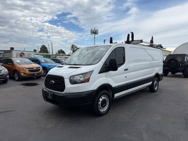 Furgón Ford Transit 250 2019 de techo bajo con puerta lateral deslizante y furgón de larga batalla 3D - $23,900 (King Auto)63612255770497121