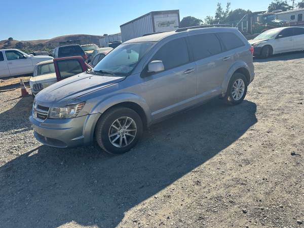 2016 dodge journey título limpio - $2,750 (hollister)63617563111297121
