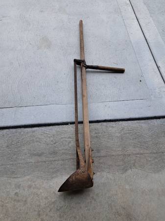 Post Hole Digger 1