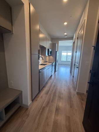 $1,345 / 480ft2 - BEst Studio Downtown!! Move in Today!!! (Downtown, Colorado Springs)63668452799107120