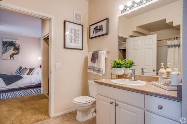 $1,359 / 2br - 1119ft2 - Washer/dryer included, Spa/hot tub, Great Neighborhood (Litchfield Park)64024993814786124