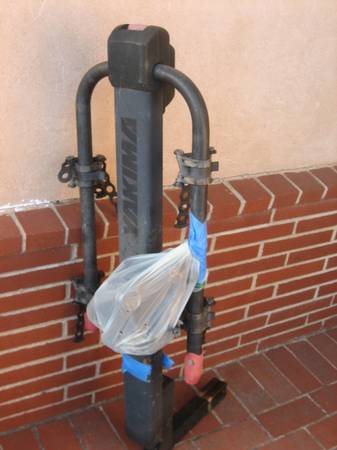 Yakima 3 Bike Heavy Duty Universal Bike Rack 1