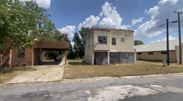 $15,000 / 3br - 2 casas en 2 terrenos ¡Financiamiento del propietario! (Raymondville)64198889138946121