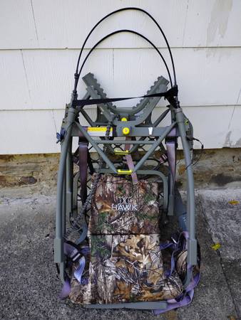 Hawk Tree Stand 1