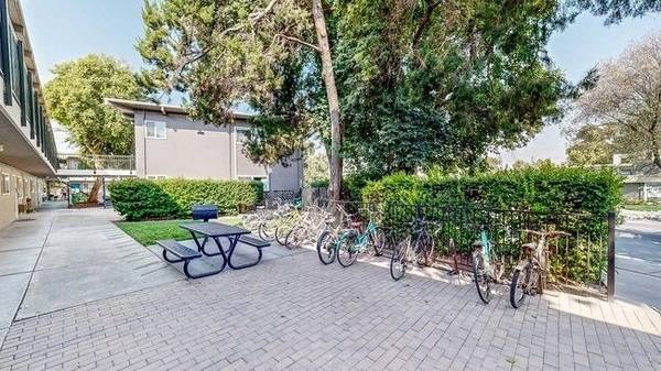 $1,650 / 2br - Close to Campus, Off-Street Parking, Pet Friendly (911 Pennsylvania Pl, Davis, CA)64043663922305122