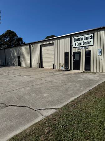 $50 / 4000ft2 - CHURCH SPACE & EVENT SPACE OR EVENT CENTER FOR RENT. NEW UPDATED 7/23 (MOUNT OlIVE NC)64141595994627121