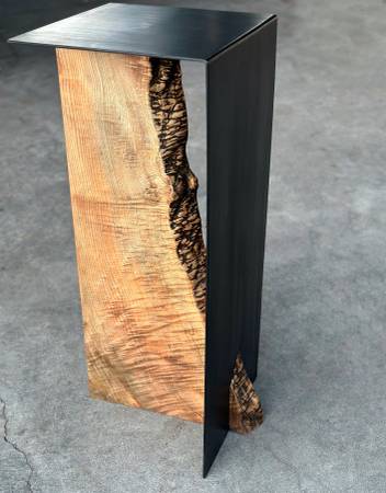 Maple meets Steel side Table 1