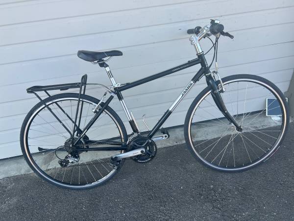 Nice Hybrid Bicycle 1