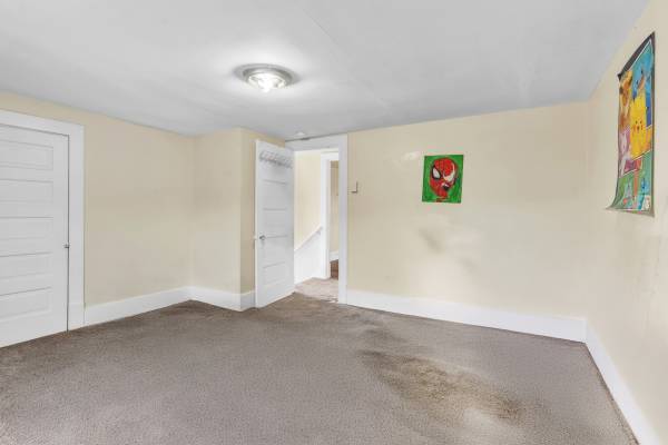 $94,000 / 5br - 5 Bedroom House for Sale in New Kensington- Kenneth64013372011651121
