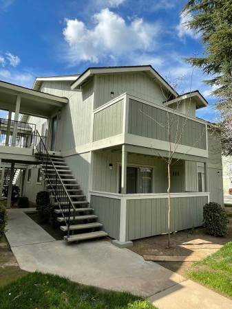 $1,550 / 2br - Beautiful Tangerine Hill ! Move In Special ! (Sanger)63798509321601121