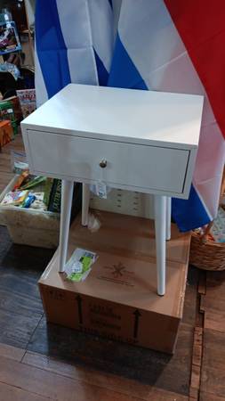 new side table w/ single drawer 1